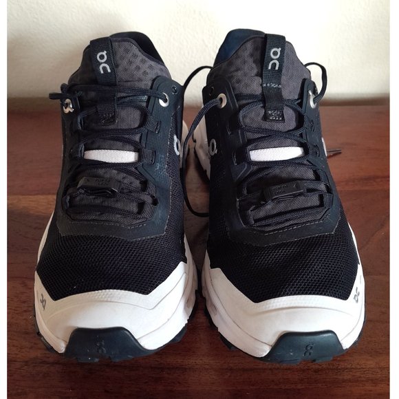 women's On Cloud running shoes sz 7-INNER SIDE DAMAGE - Picture 5 of 10